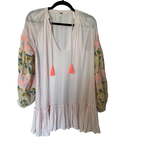 Free People Women’s Mix It Up Floral V Neck Long Sleeve Boho Top Sz XS GUC - Picture 1 of 8